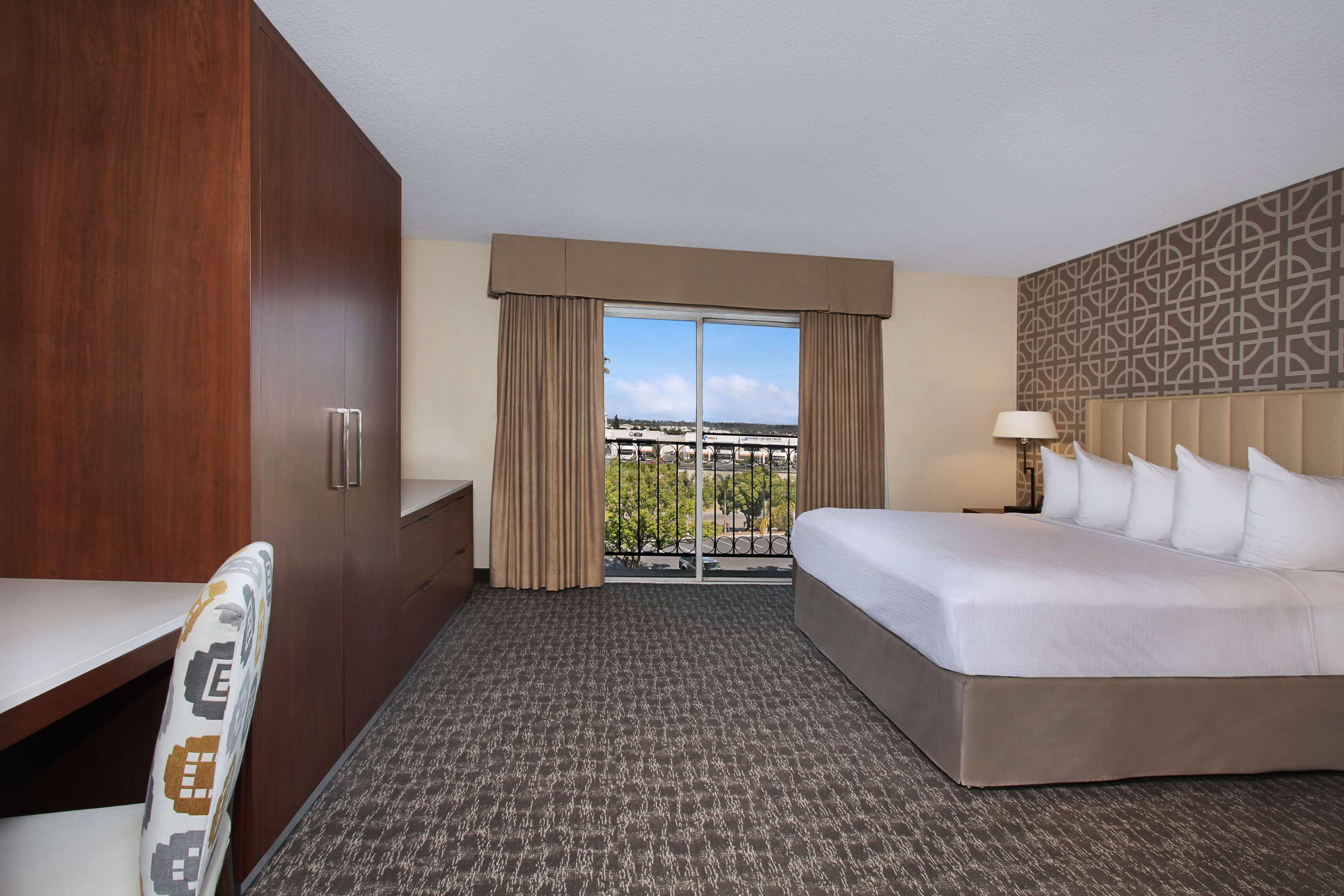 Embassy Suites By Hilton Anaheim North Εξωτερικό φωτογραφία