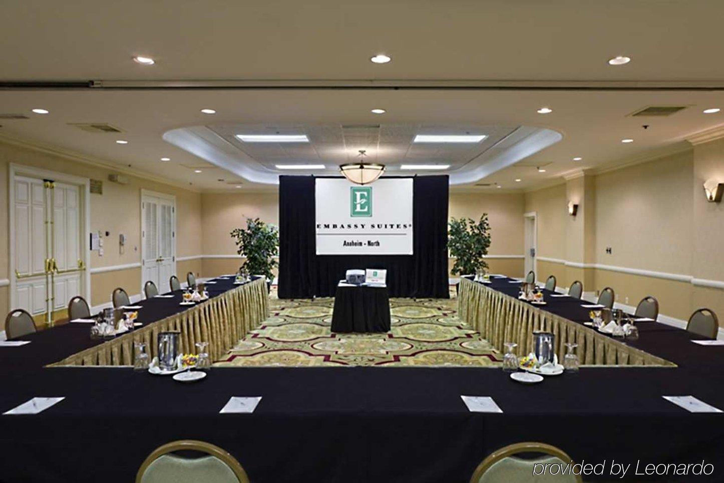 Embassy Suites By Hilton Anaheim North Ανέσεις φωτογραφία